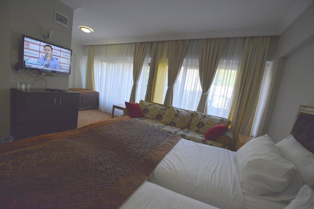 Palace Point Hotel Istanbul Ngoại thất bức ảnh