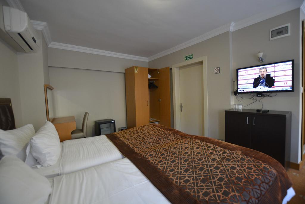 Palace Point Hotel Istanbul Ngoại thất bức ảnh