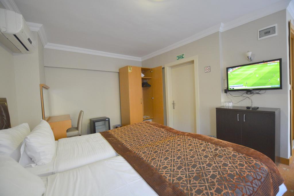Palace Point Hotel Istanbul Ngoại thất bức ảnh