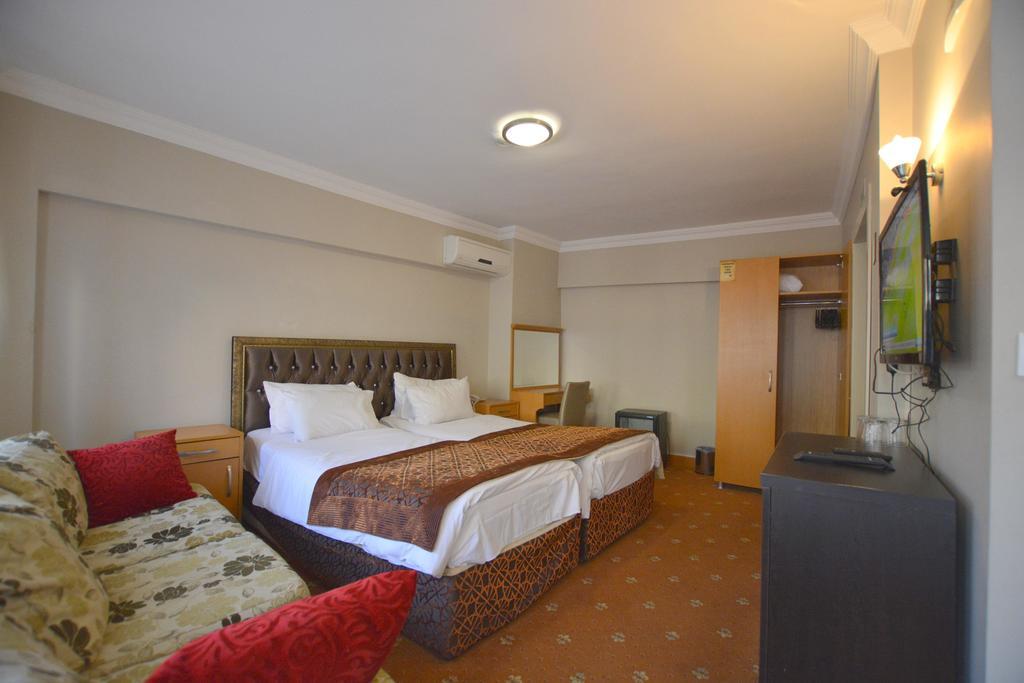 Palace Point Hotel Istanbul Ngoại thất bức ảnh