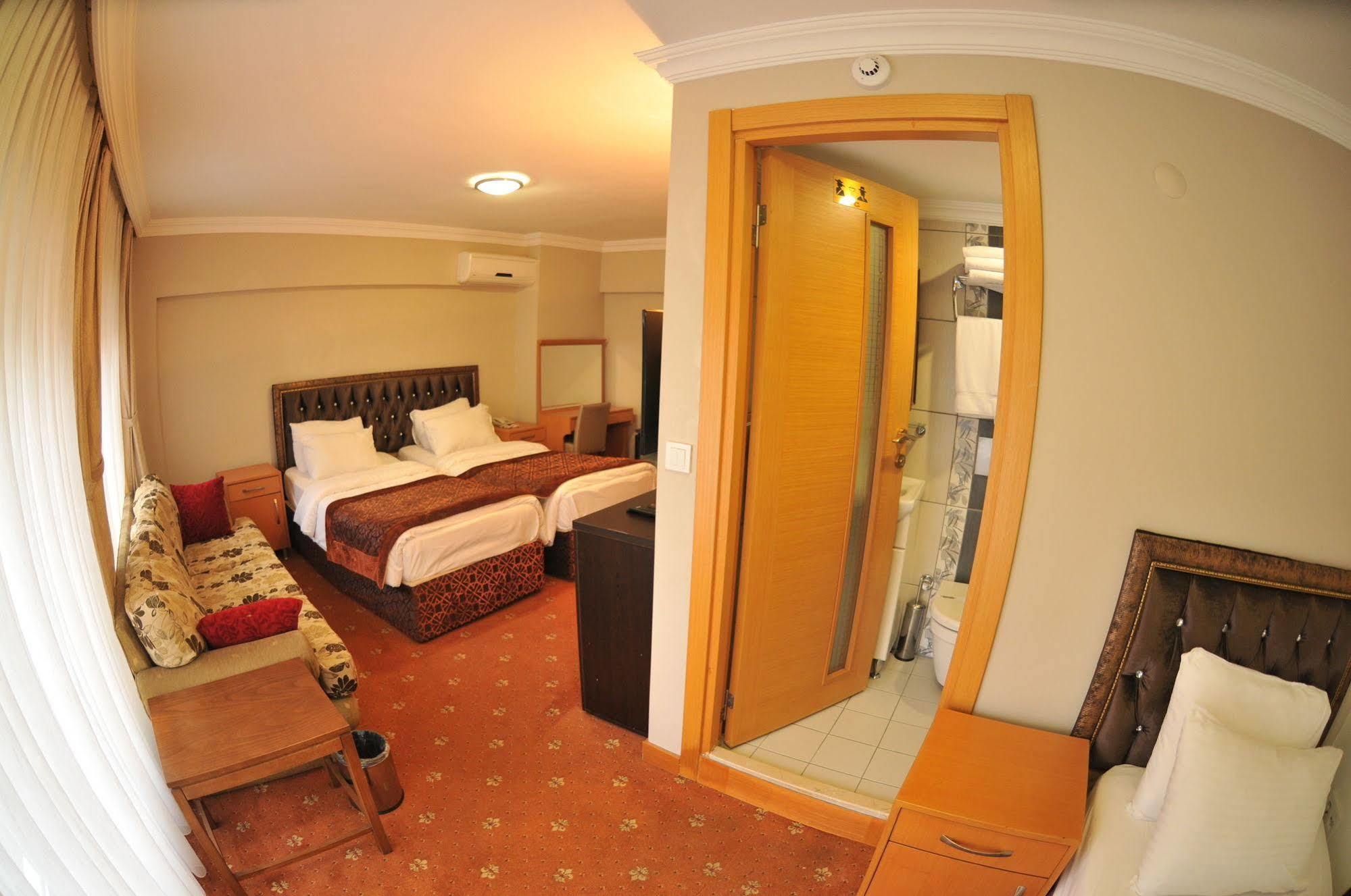 Palace Point Hotel Istanbul Ngoại thất bức ảnh